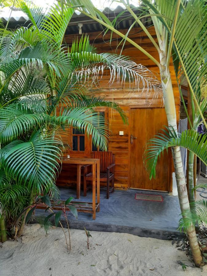 Eagle Resort Arugambay Arugam Bay Bagian luar foto